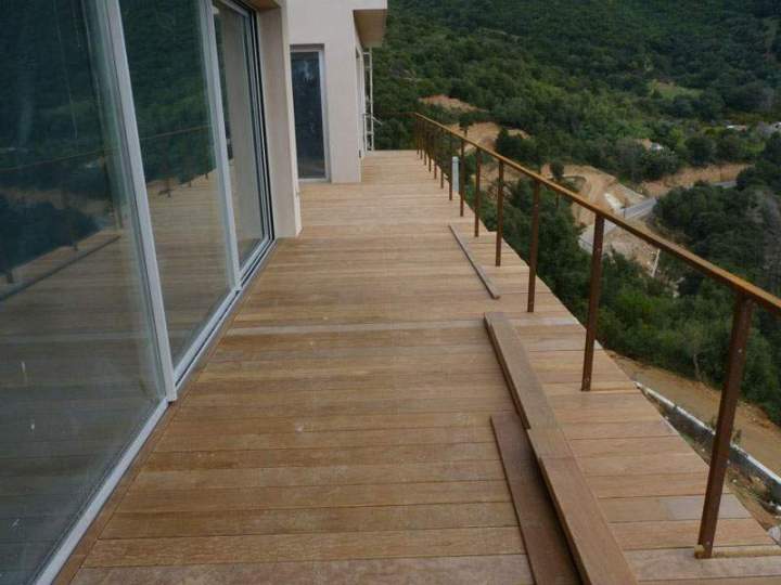 Balcon extérieur maison Ajaccio