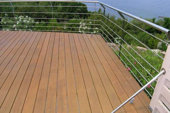 Terrasse bois extérieure maison Ajaccio