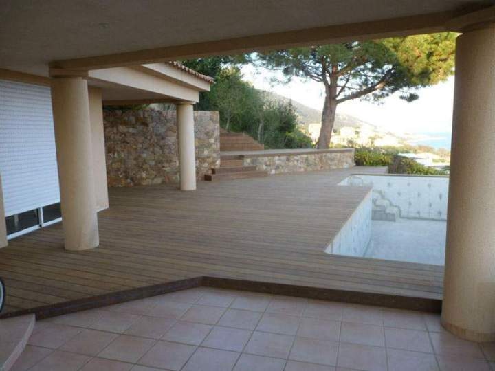 Construction terrasse bois design Ajaccio