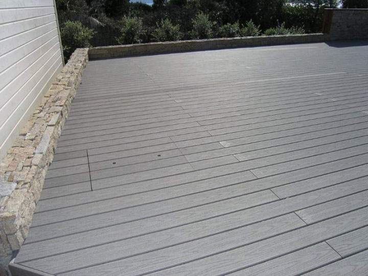 Terrasse bois fabrication artisanale Ajaccio