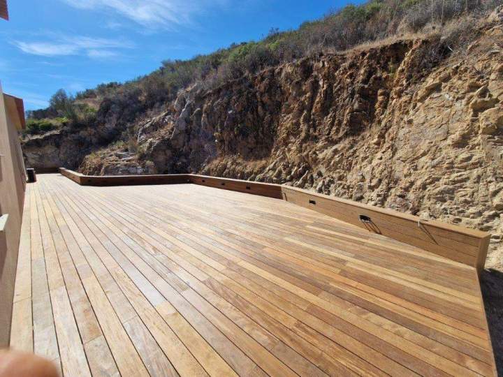 Terrasse bois ambiance naturelle Ajaccio