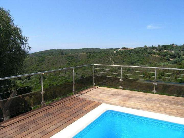 Terrasse bois avec piscine installation Ajaccio