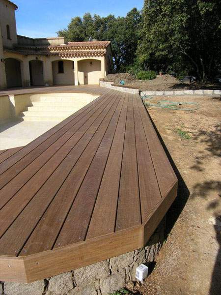 Terrasse bois artisanale moderne Ajaccio